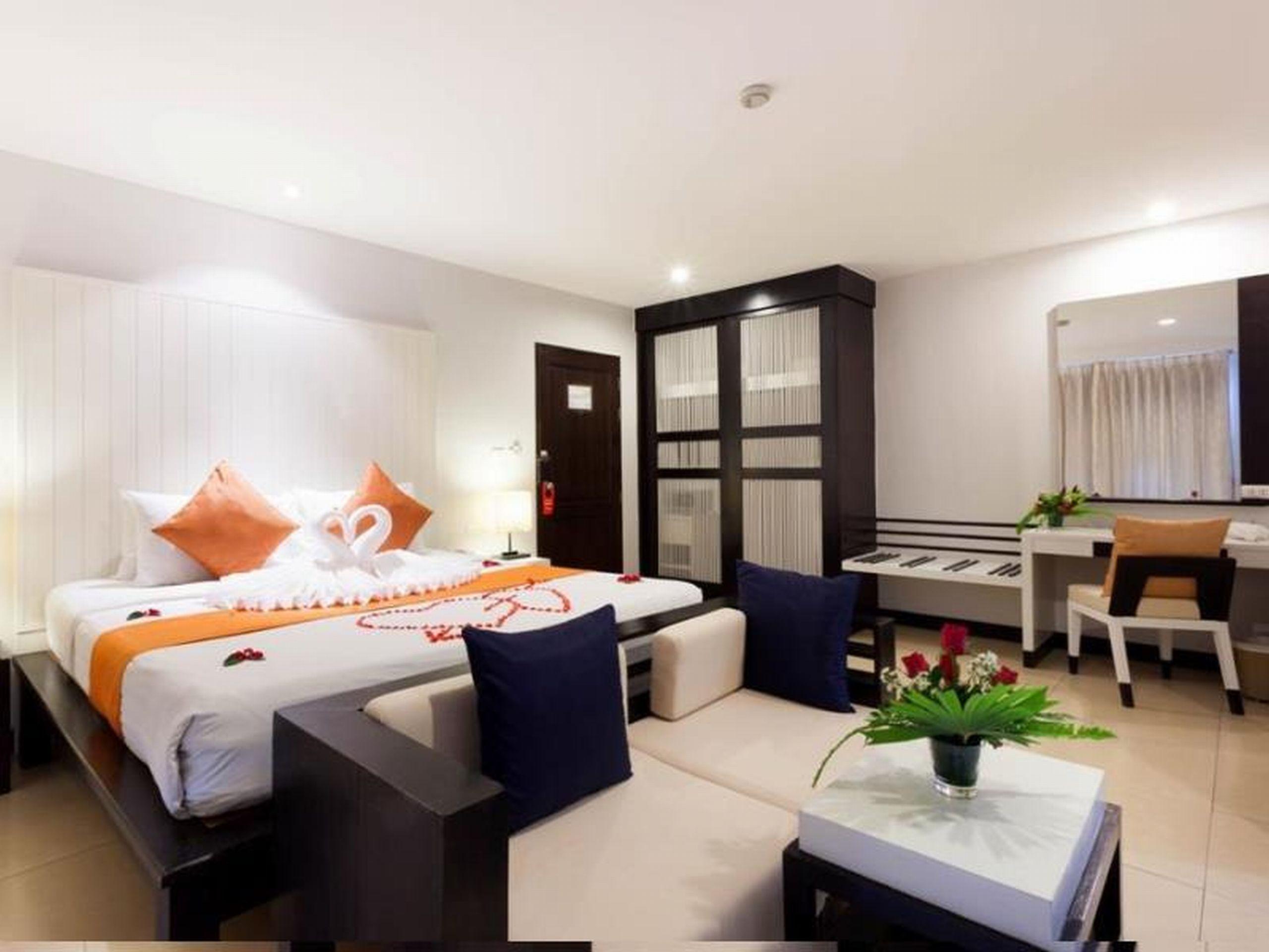 Baramee Resortel Patong Kültér fotó
