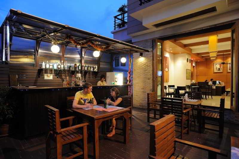 Baramee Resortel Patong Kültér fotó