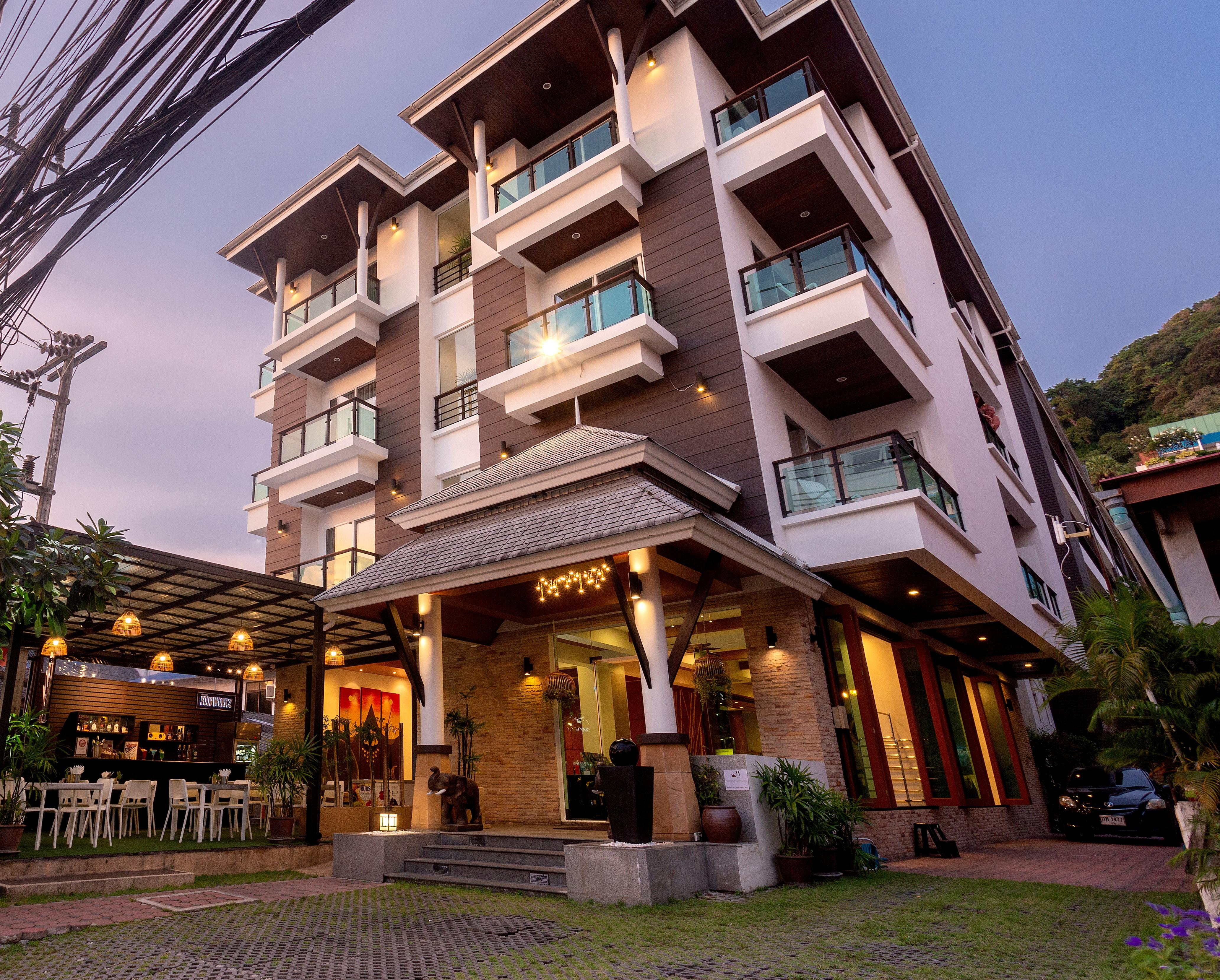 Baramee Resortel Patong Kültér fotó