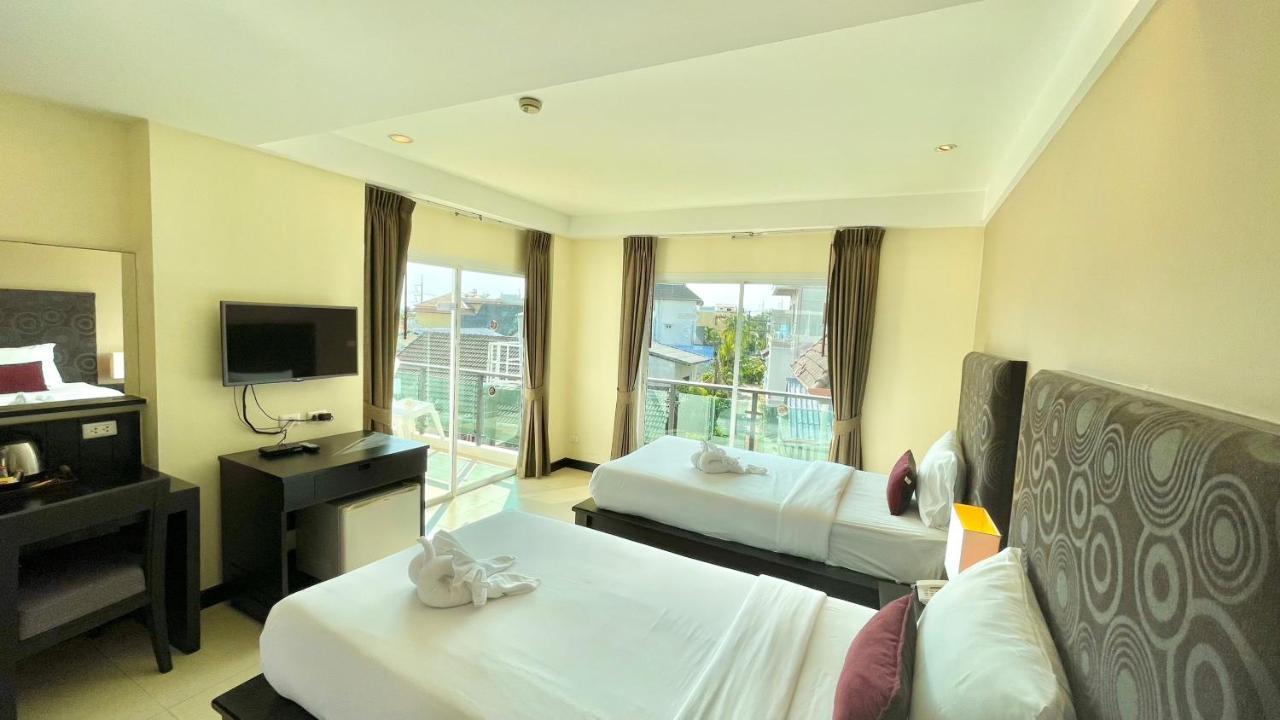 Baramee Resortel Patong Kültér fotó
