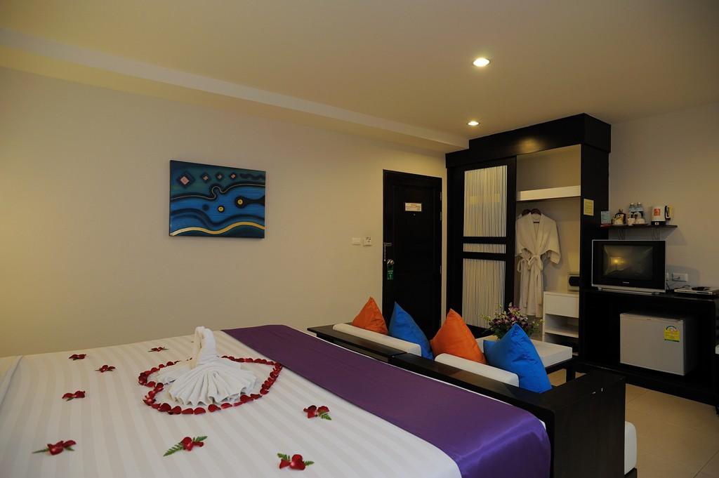 Baramee Resortel Patong Kültér fotó