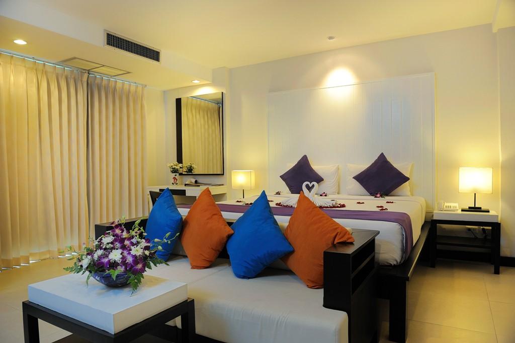 Baramee Resortel Patong Kültér fotó