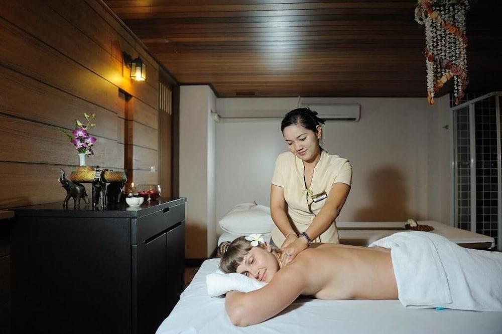 Baramee Resortel Patong Kültér fotó