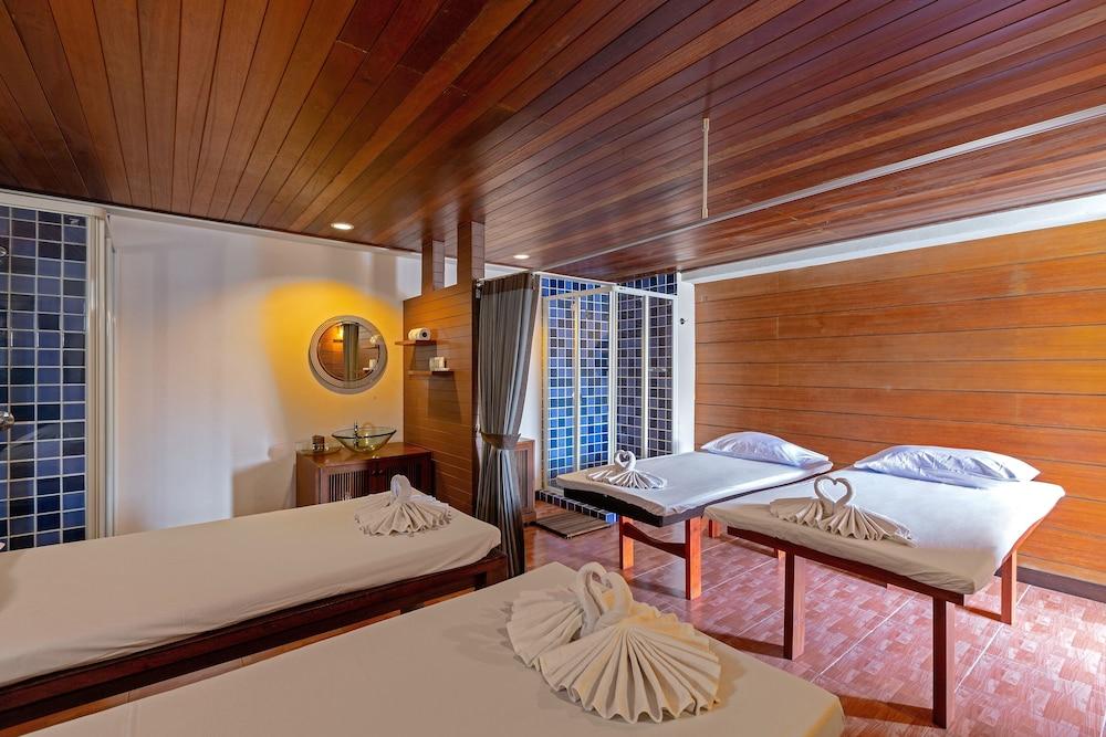 Baramee Resortel Patong Kültér fotó