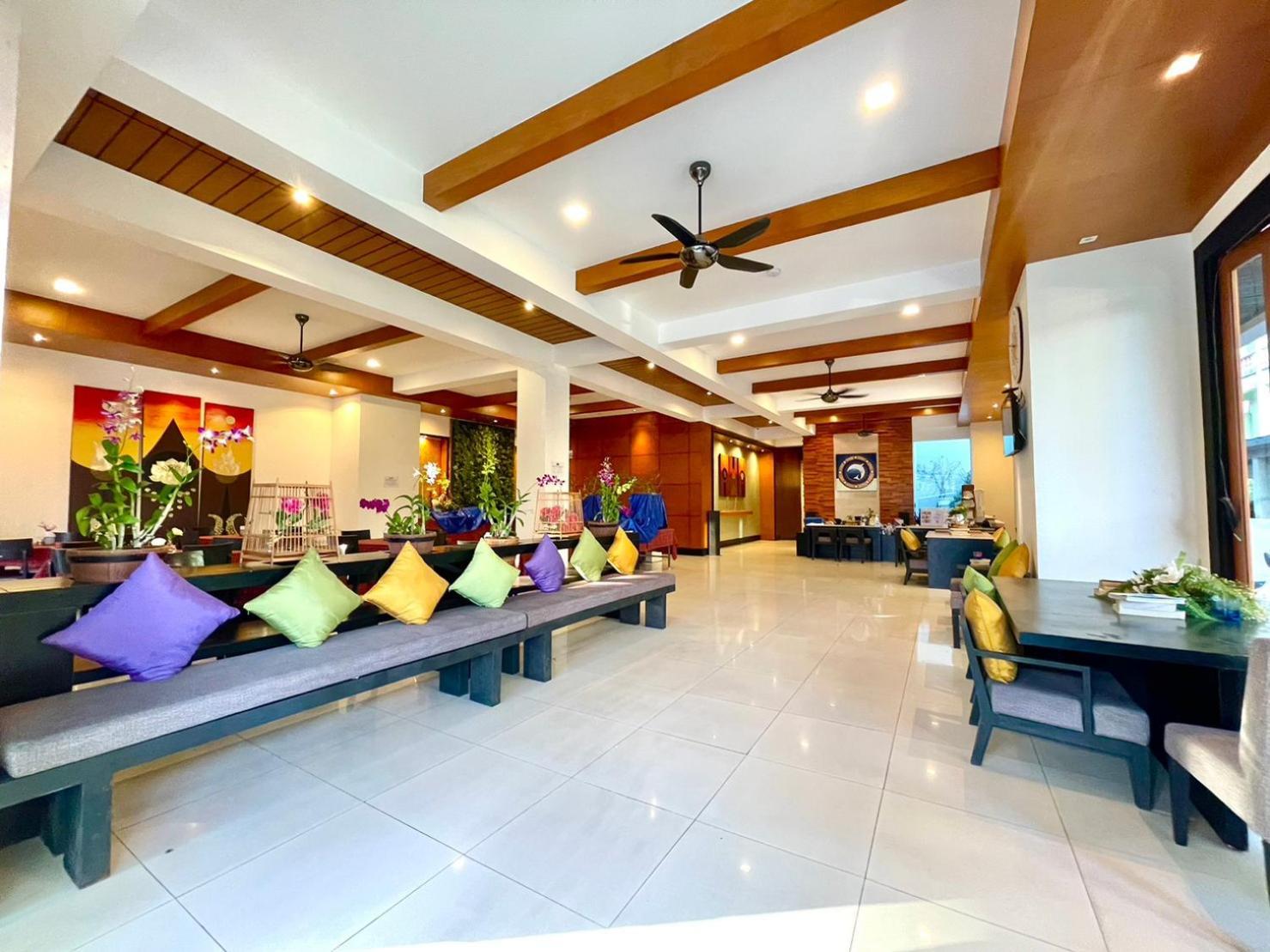 Baramee Resortel Patong Kültér fotó